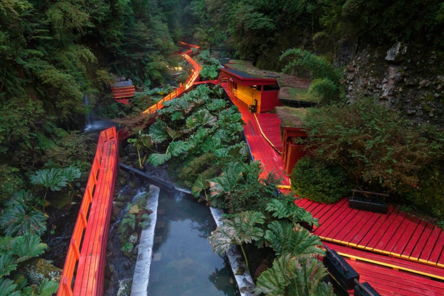 TERMAS GEOMÉTRICAS & PUCÓN AÉREO